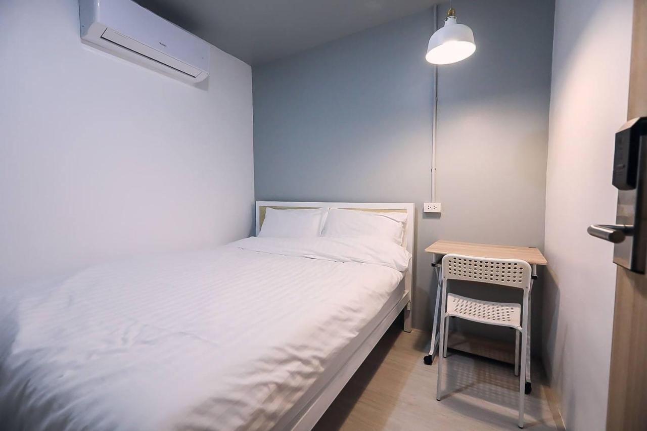 Local Time Bangkok Hostel&Cafe Ngoại thất bức ảnh