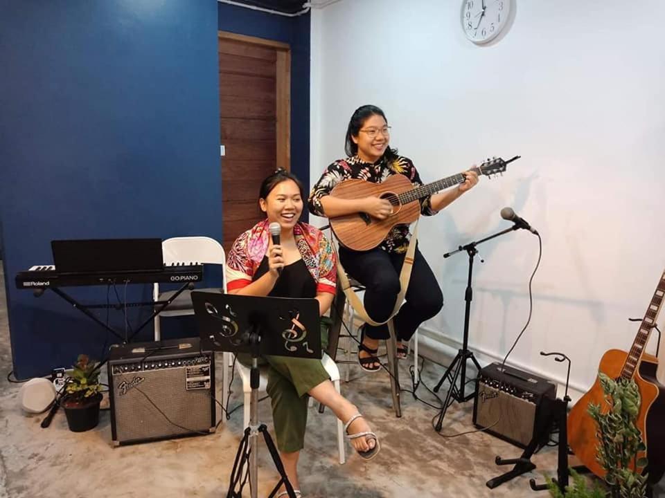 Local Time Bangkok Hostel&Cafe Ngoại thất bức ảnh