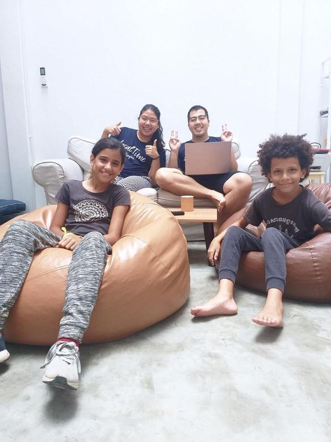 Local Time Bangkok Hostel&Cafe Ngoại thất bức ảnh